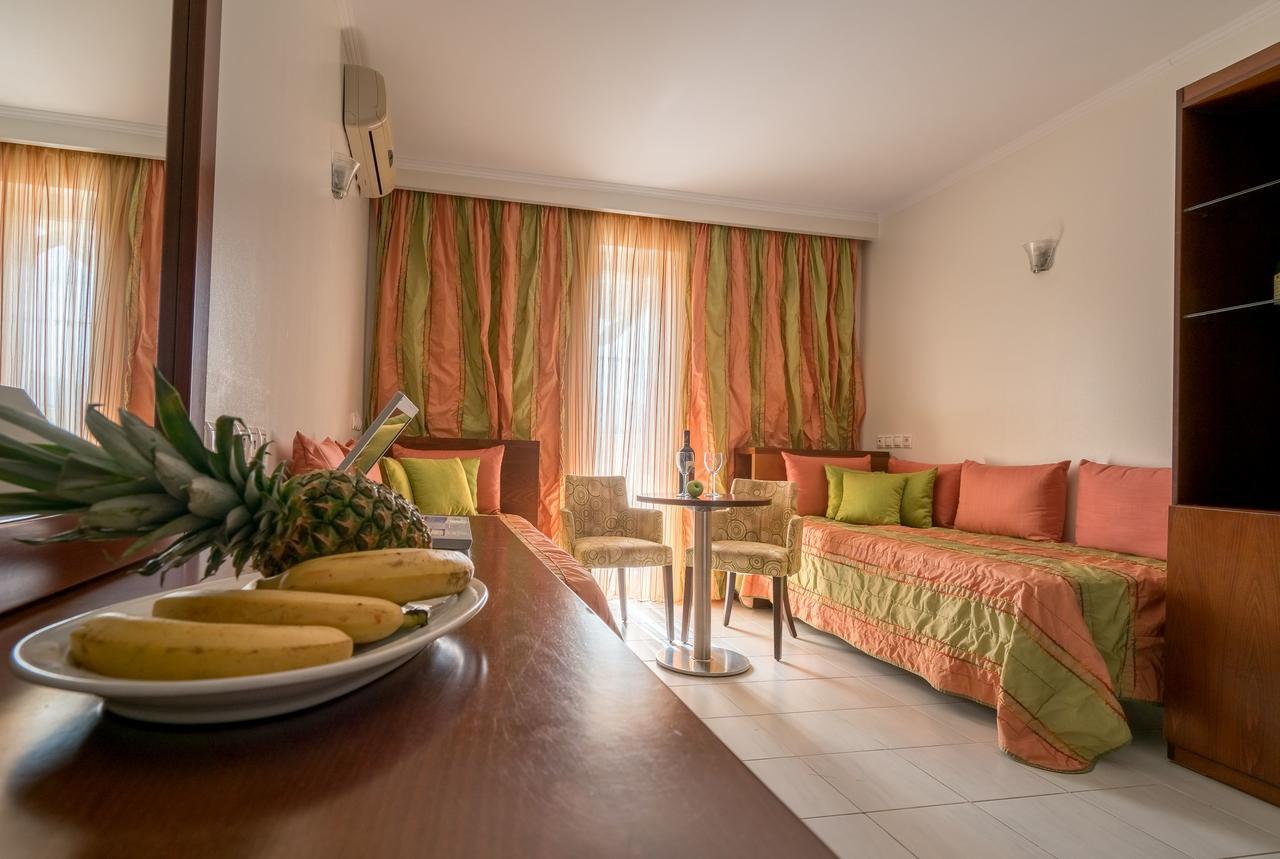 Galaxy Beach Resort BW Premier Collection Laganas Ngoại thất bức ảnh