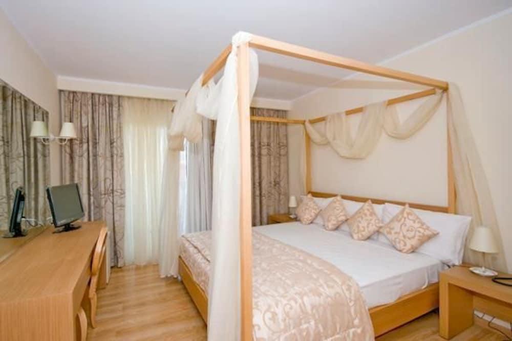 Galaxy Beach Resort BW Premier Collection Laganas Phòng bức ảnh